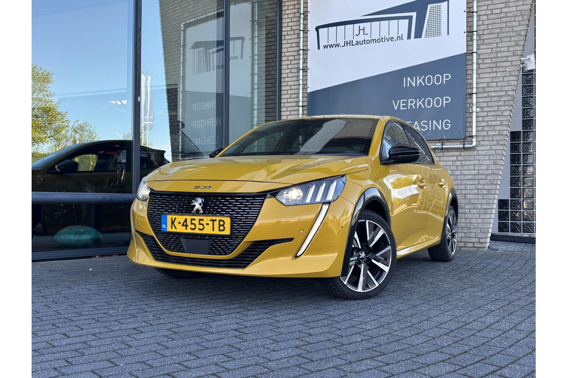 Peugeot 208 GT-LINE*130PK*AUTOM.*CARPLAY*CAM*CRUISE*NAVI*ECC*